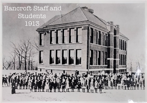 1913